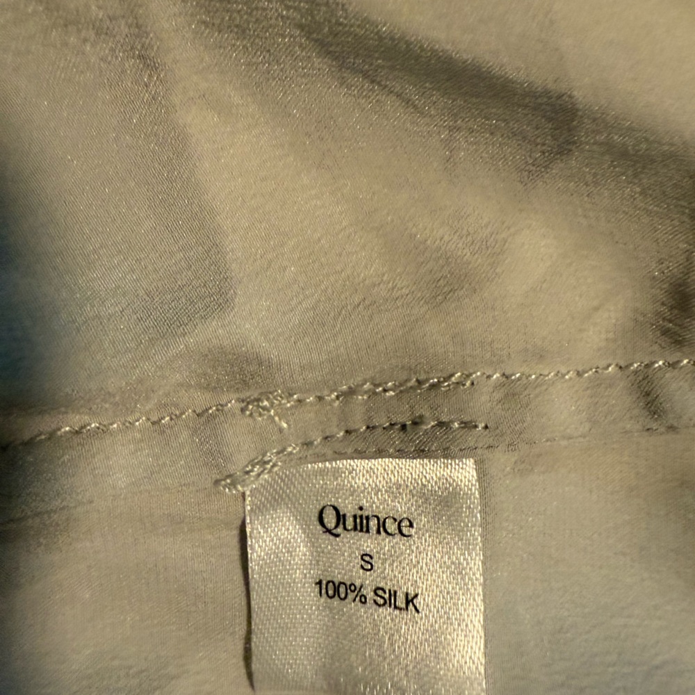 Quince 100% Washable Silk PJ Tank in Light Grey - Picture 4 of 5
